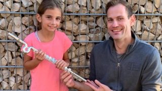 Neues Instrument für Jungmusikerin