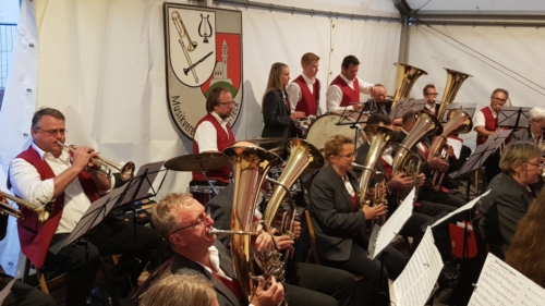 2019-09-08 Bissingen Kelterhocketse 11